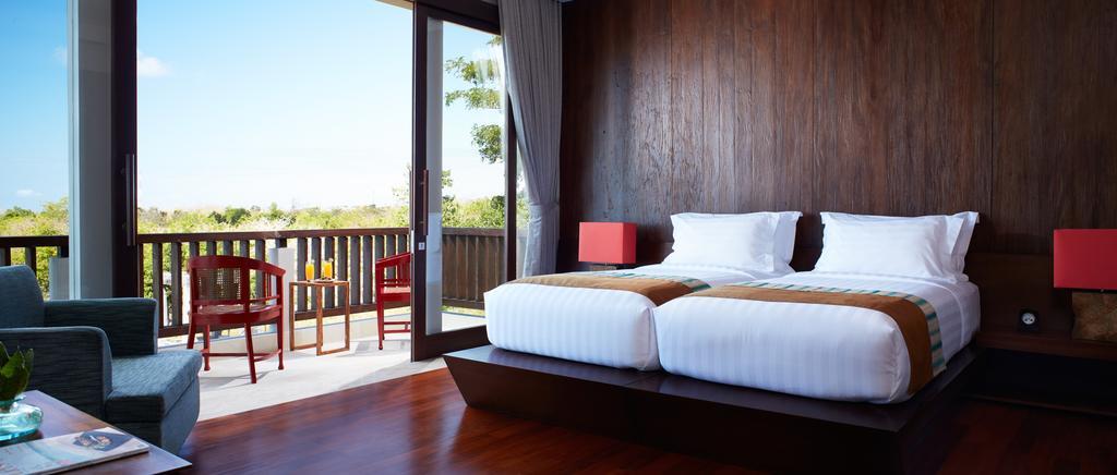 Sun Island Suite & Spa Goa Gong Kuta  Room photo