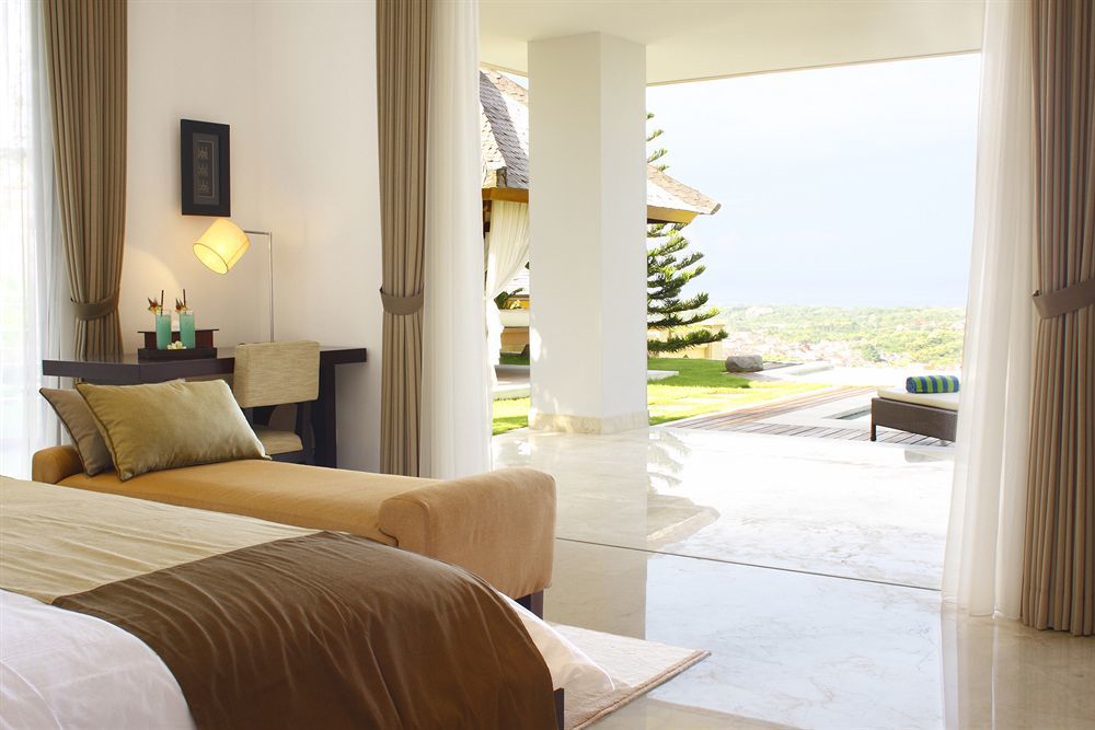 Sun Island Suite & Spa Goa Gong Kuta  Exterior photo